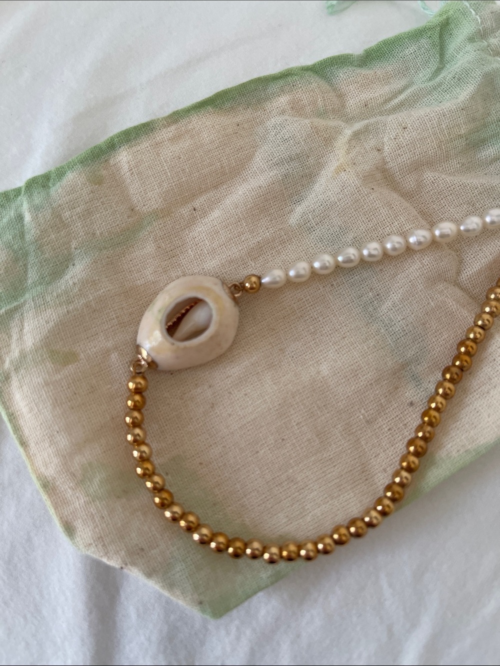 Logan Tay Bondi Pearl Necklace - Picture 6 of 6